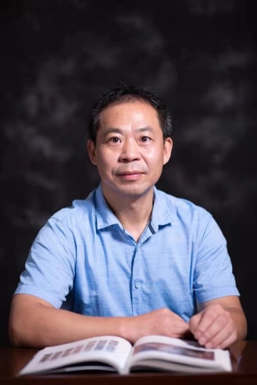 侯外廬學術講座第三百五十講：從語義特征變化看漢語語義演變的三種類型