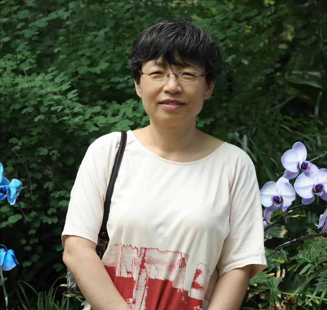  西北大學創新論壇第一千七百六十五講：題目1-層狀巖體巖漿房冷卻過程與釩鈦磁鐵礦床成因 題目2-遼東中生代巖漿巖殼幔相互作用的巖漿和成礦記錄