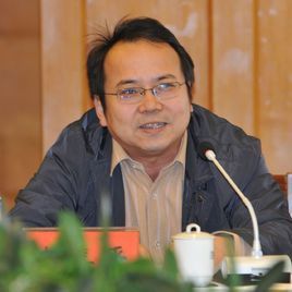 名家講壇（“弘揚愛國奮斗精神、建功立業新時代”系列報告）：構建以馬克思主義引領的“強起來”的哲學社會科學體系